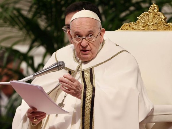 May mắn dẫn lối nếu tình cờ gặp gỡ linh mục