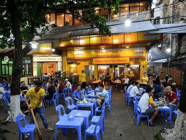 Ý nghĩa tâm linh và phong thủy của giấc mơ thấy quán nhậu