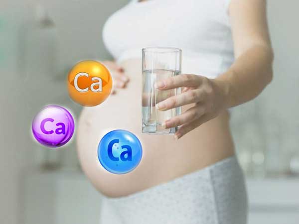 Canxi có vai trò cực kỳ quan trọng đối với cả mẹ và bé trong thai kỳ