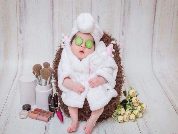 Mơ thấy em bé sơ sinh cười Mơ thấy em bé sơ sinh cười